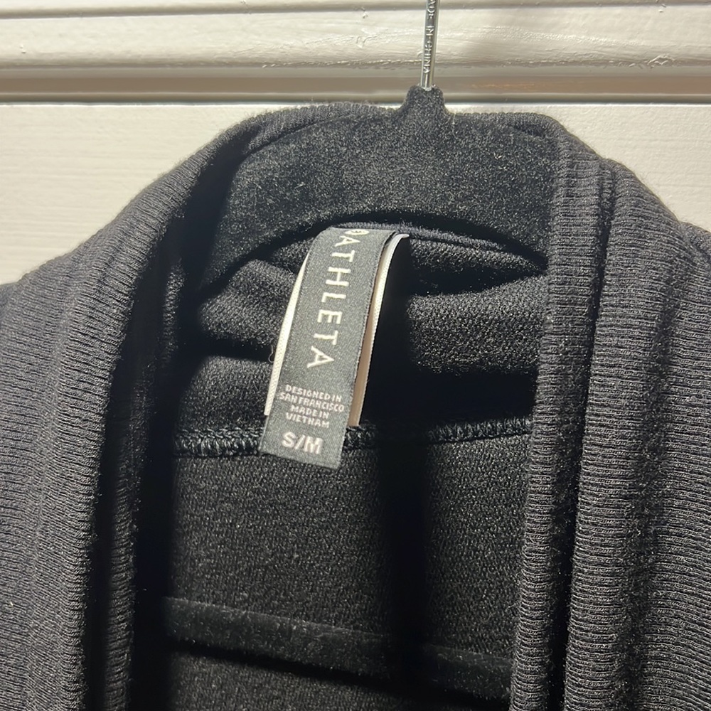 Athleta wrap in black - Picture 2 of 5